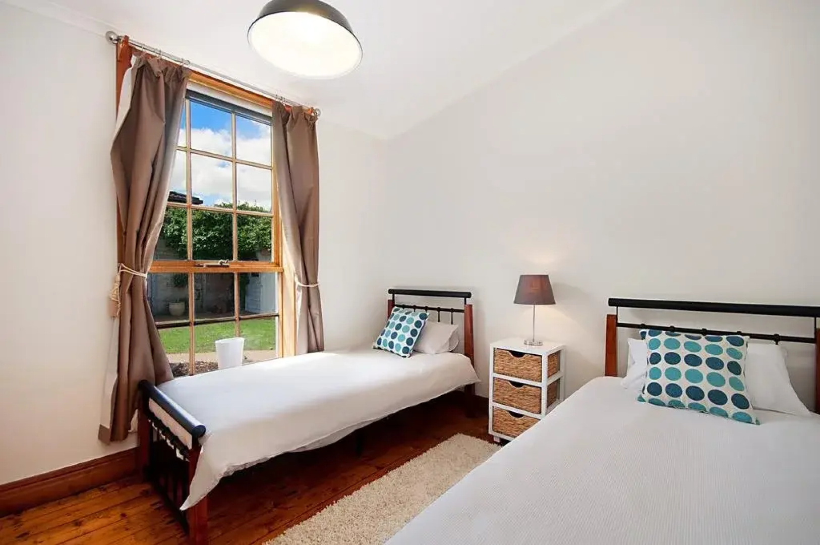 Historic Central Cottage In Warrnambool