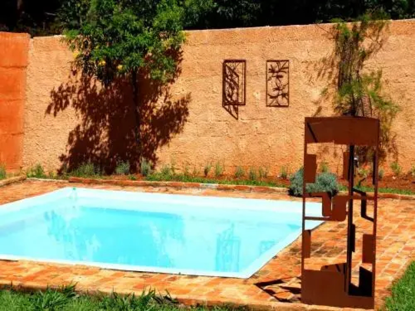 Tiô Isolda Artes & Hospedaria