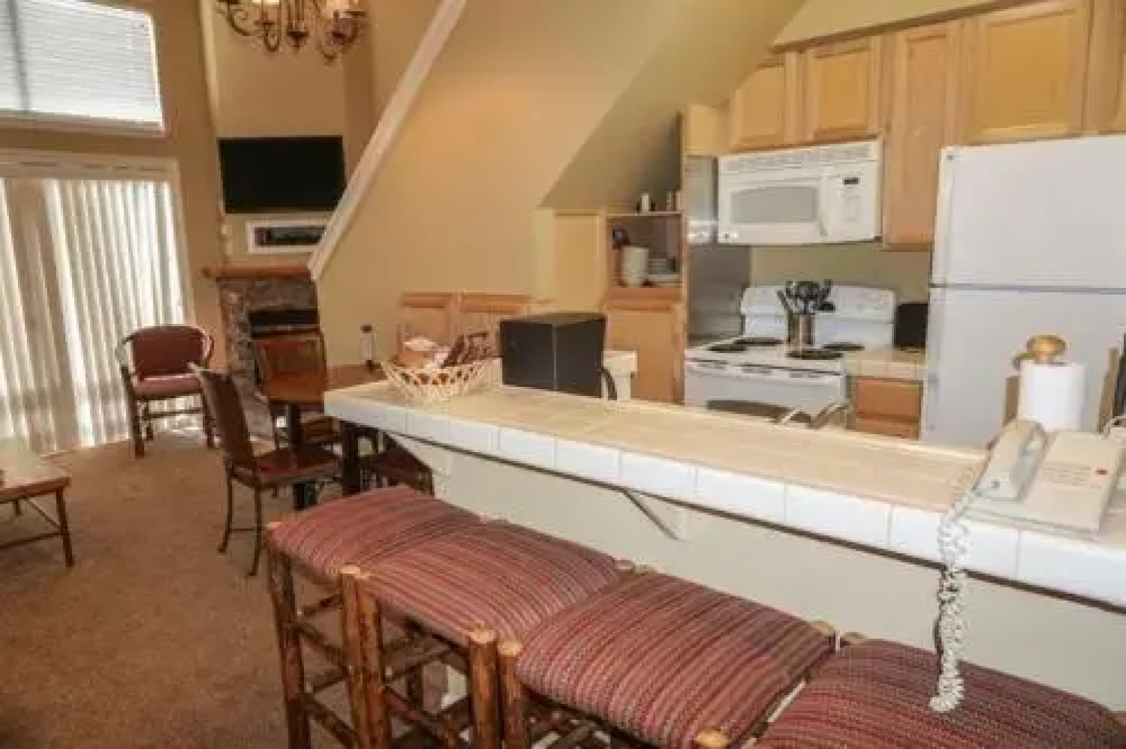 Mountain Club at Kirkwood - Ski In/Ski Out & Affordable Studio #225