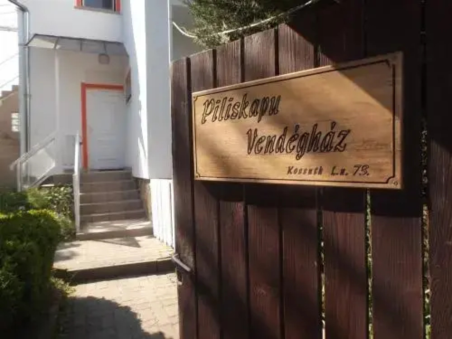Piliskapu Guest house