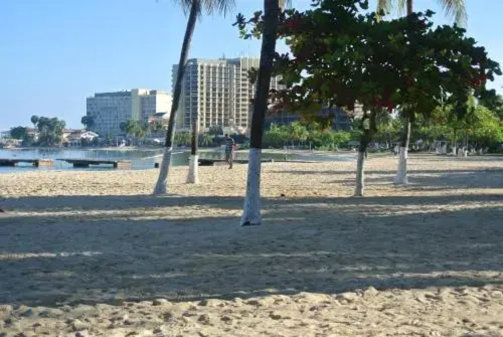 Beach One Bedroom Suite 13