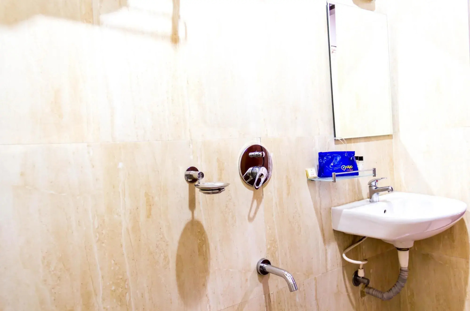 OYO 1433 Hotel Five Elements