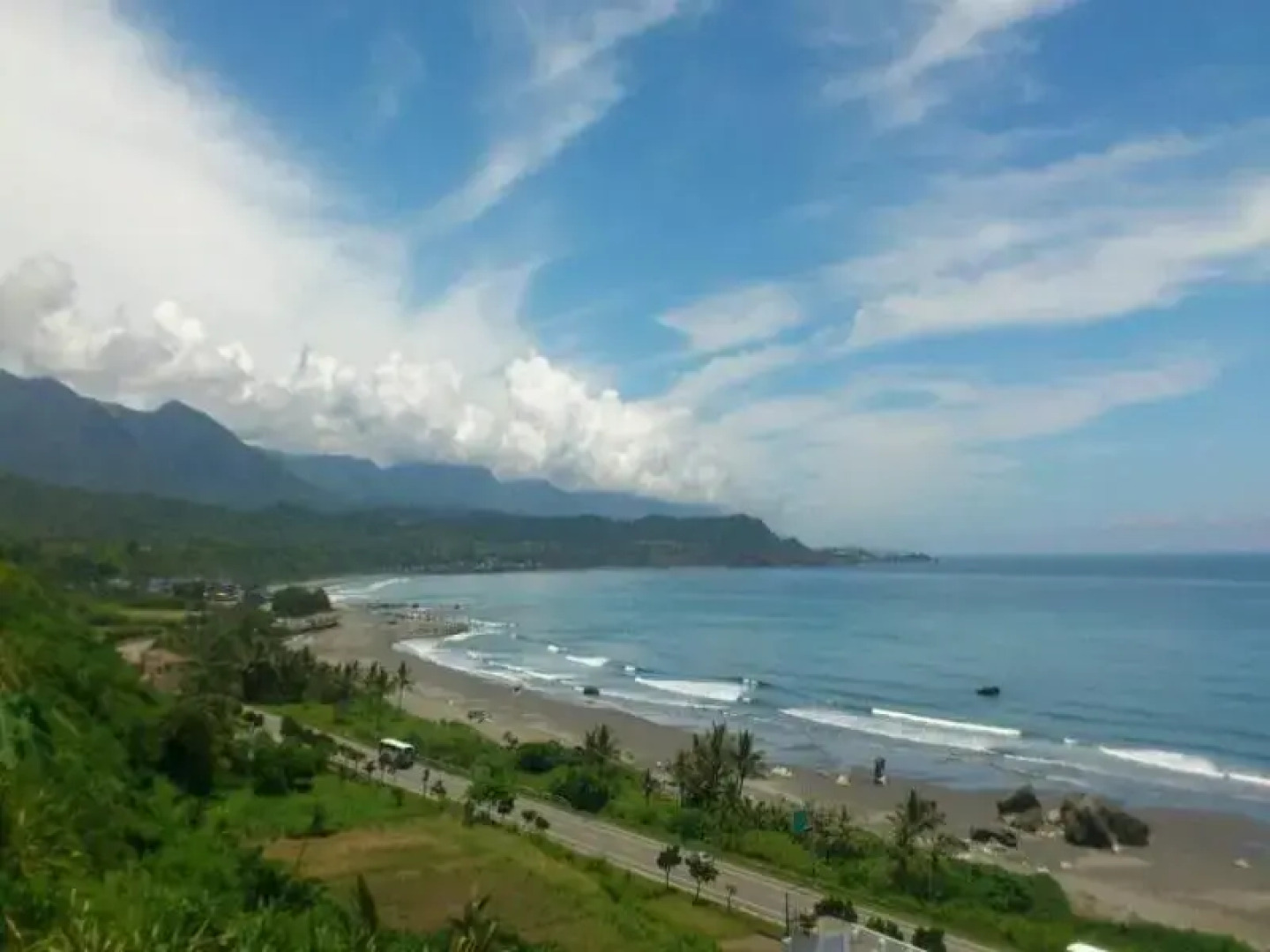 Jen Ti Rainbow House