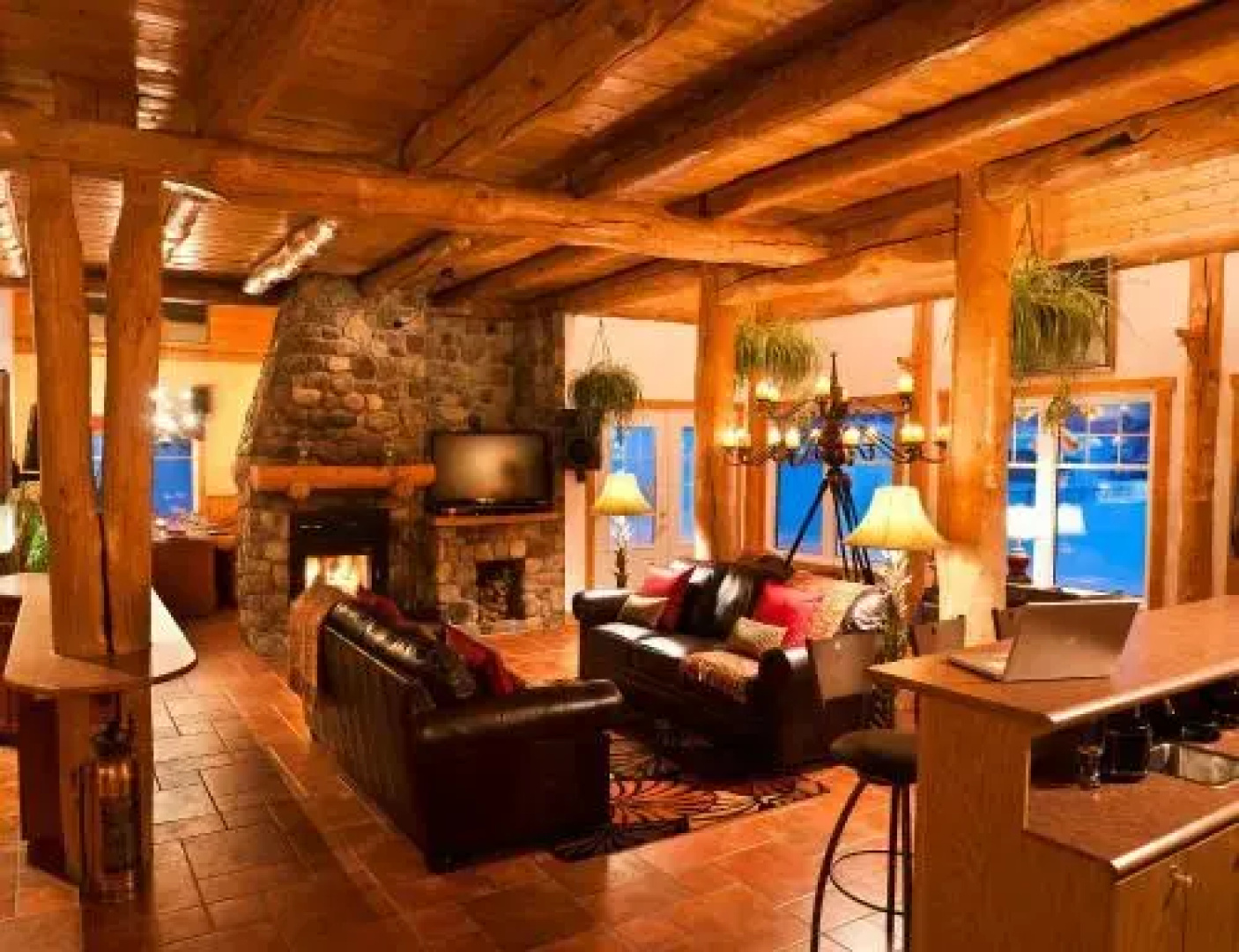Grand Chalet en Bois Rond