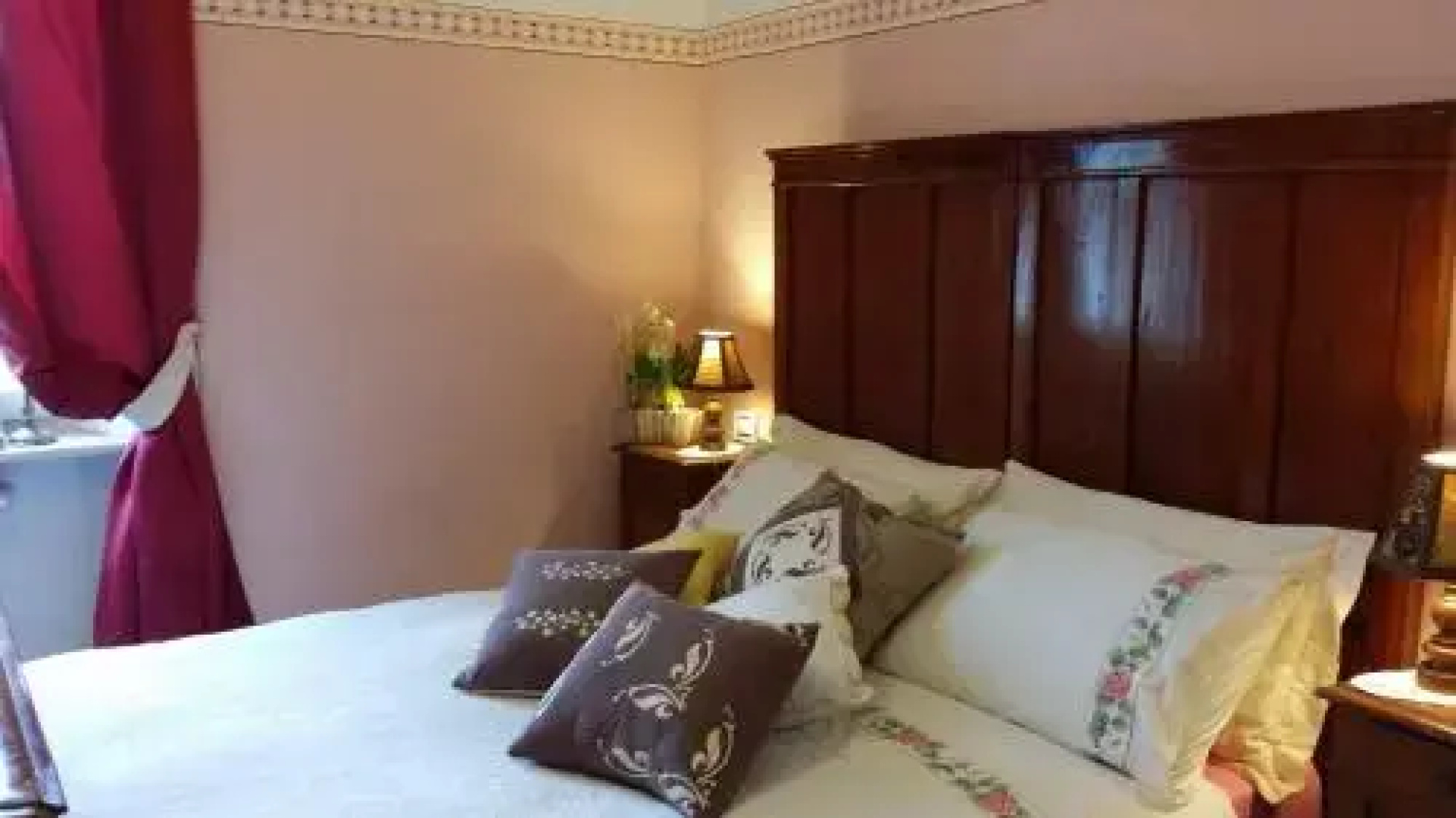 White Lady Bed and Breakfast