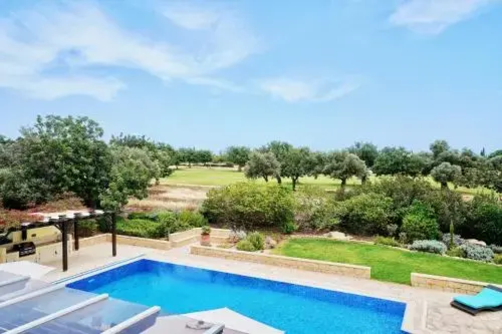 4 bedroom Villa Galinios with large private pool, Aphrodite Hills Resort