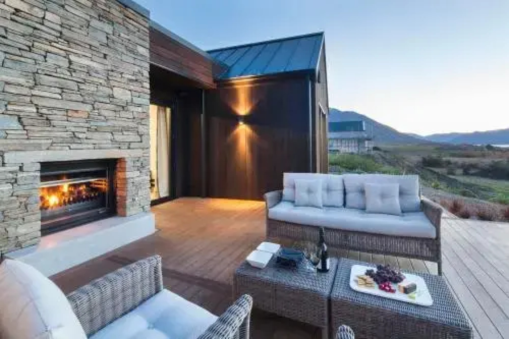 Kawarau Lodge Ski Golf Or Relax In Style BBQ