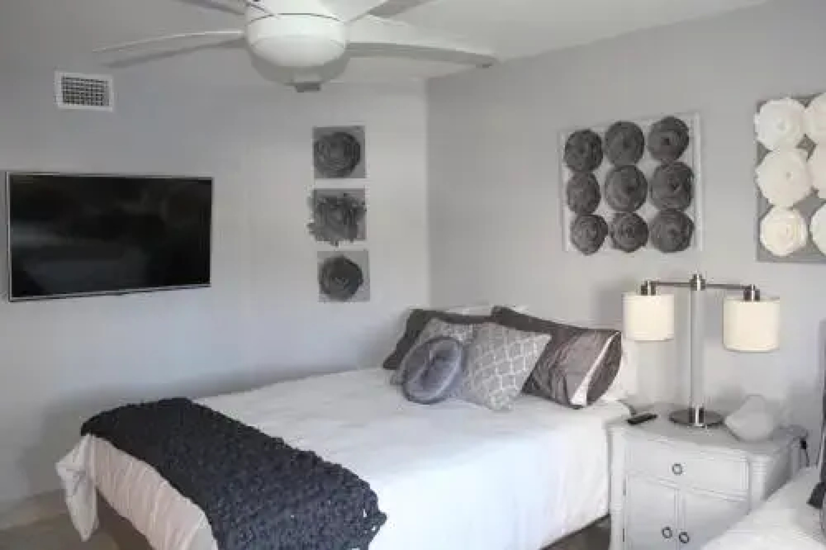 6-608 Amazing Penthouse Water View with 2 Suites