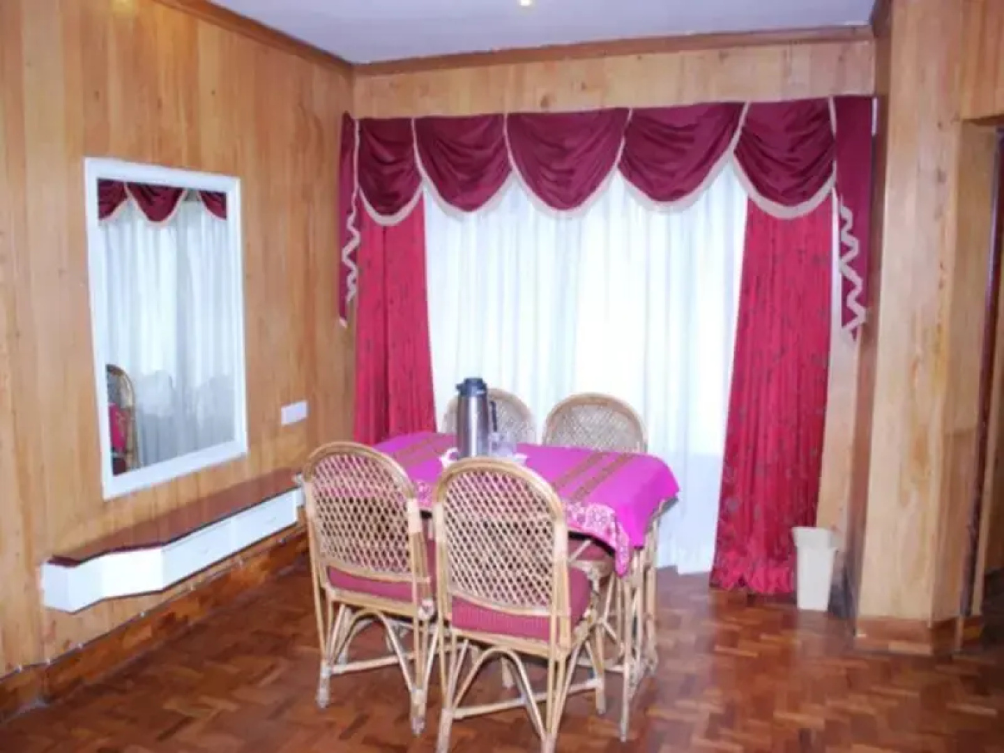 Goldan Parks Inn