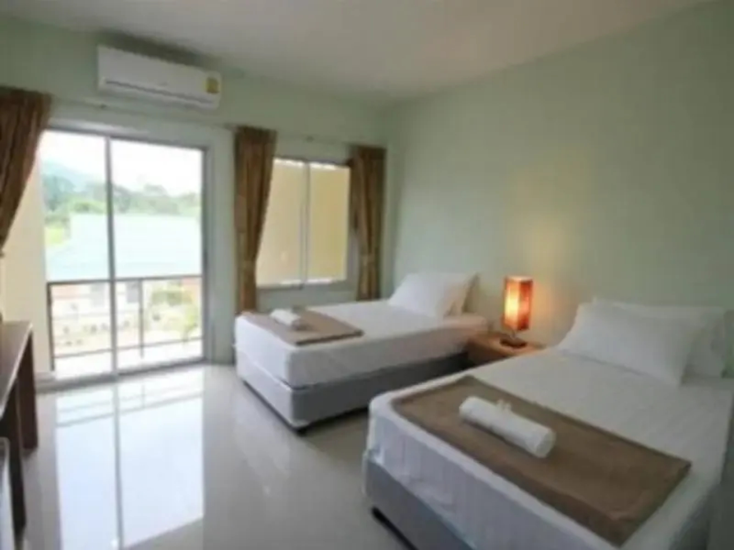 Palm Hill Resort