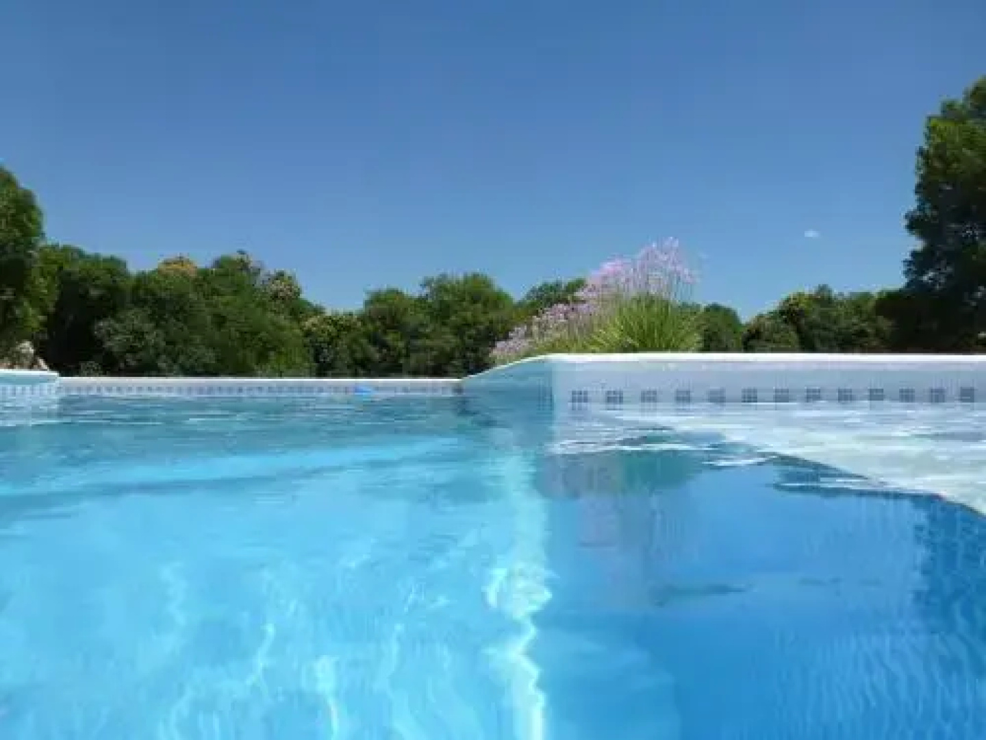 Pueblo Santo, Cabañas & Suites