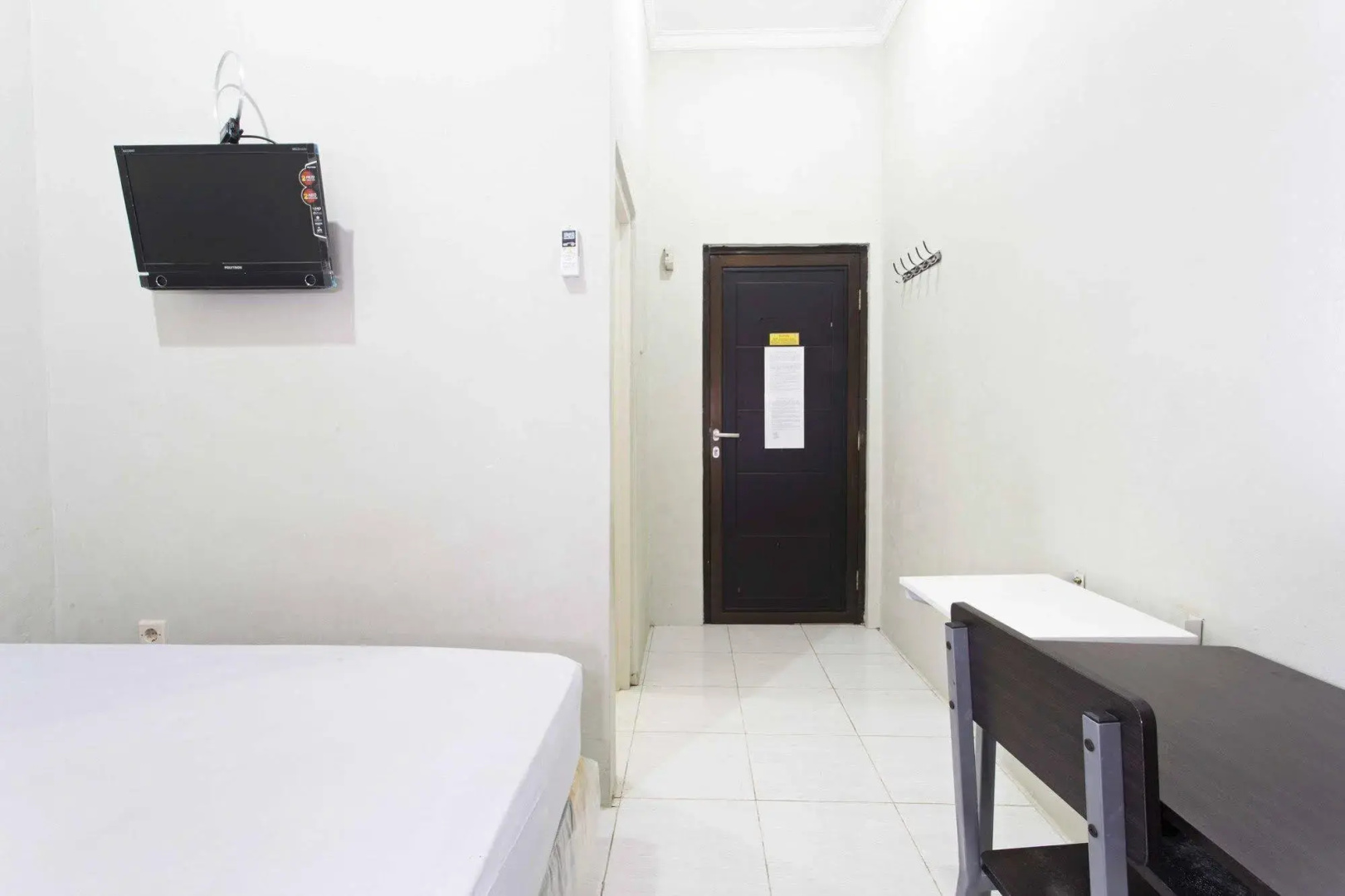 RedDoorz @ Pinang Tangerang