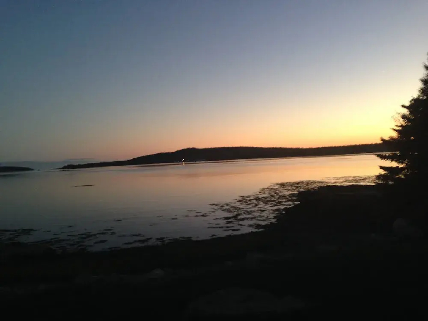 Picturesque Island Cottage 2 Bedrooms 2 Bathrooms Home