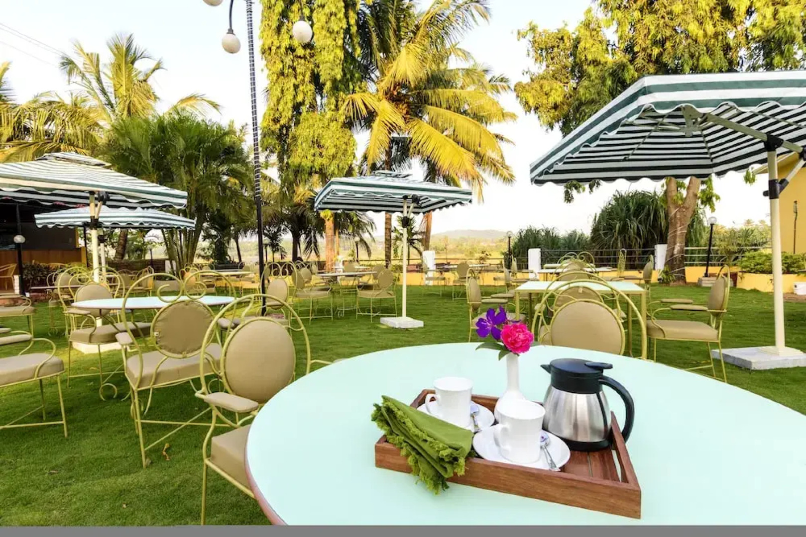 OYO 10956 Oliva Resorts