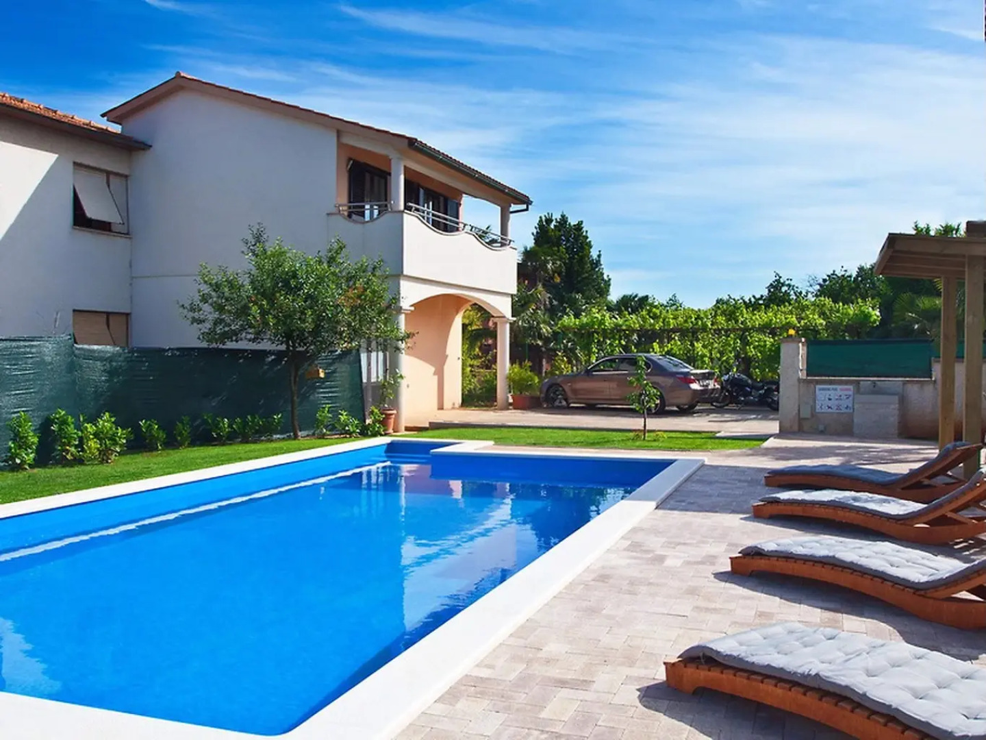 Holiday Home Dori (LBN394)