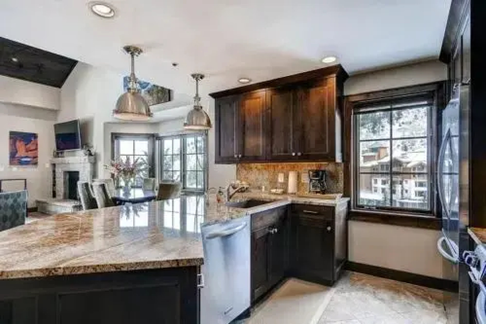 Beaver Creek Borders 213L