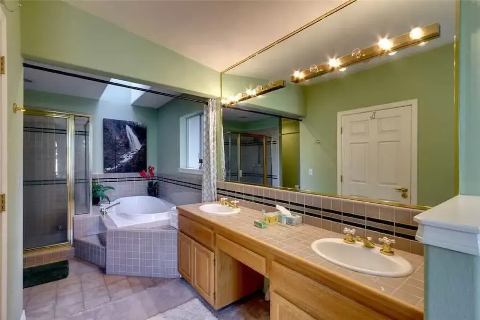 Tahoe Villa Bonita by RedAwning