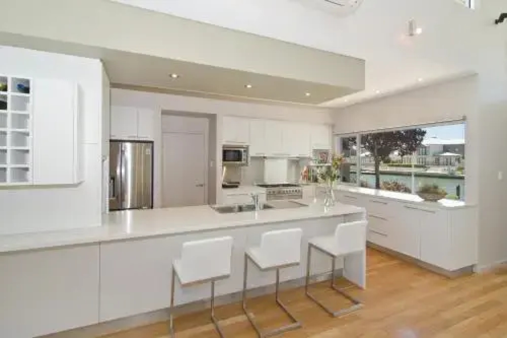 Dunsborough Holiday Homes – 6 Bernier Retreat