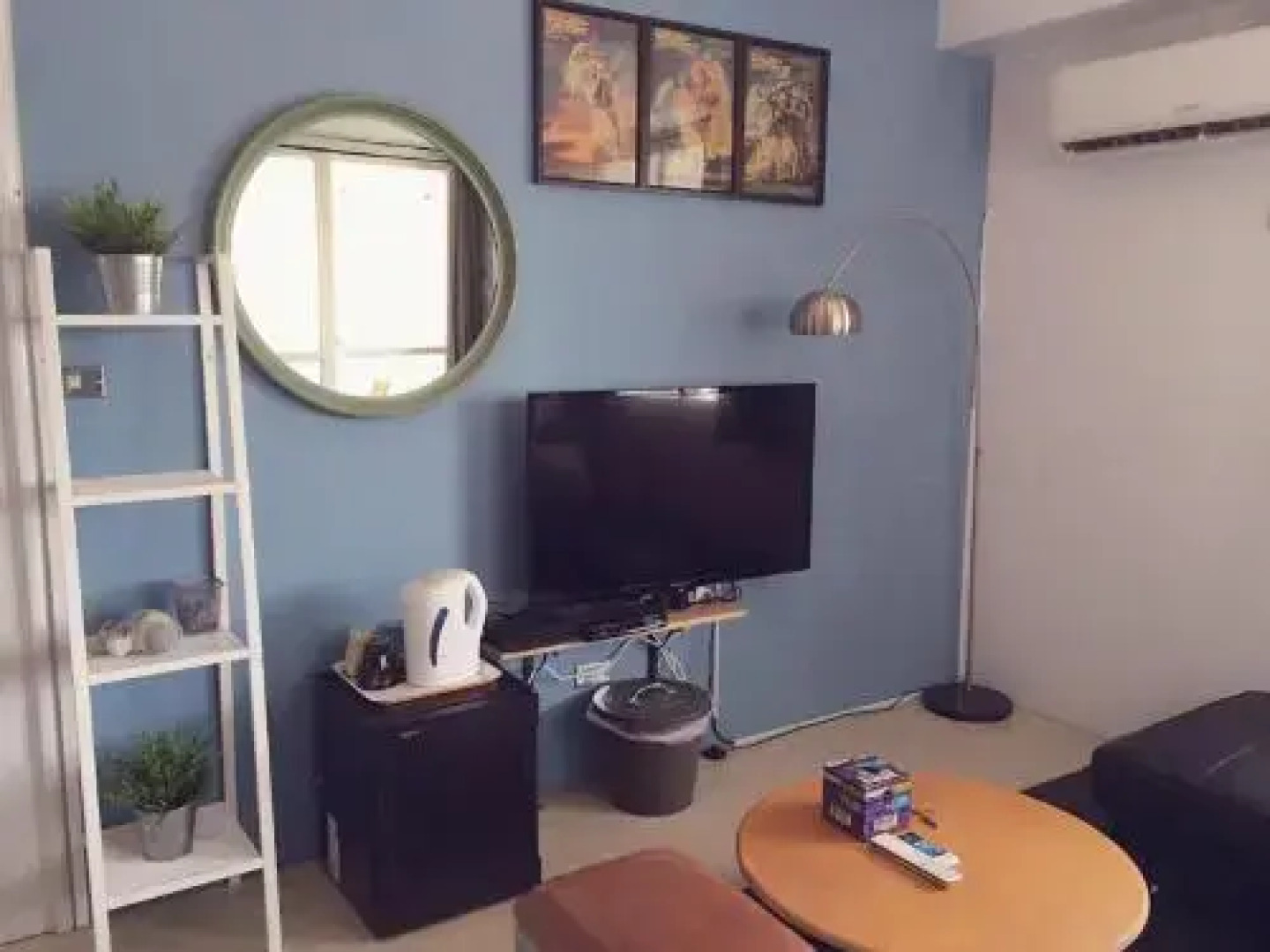 Enjoy Life Youth Hotel