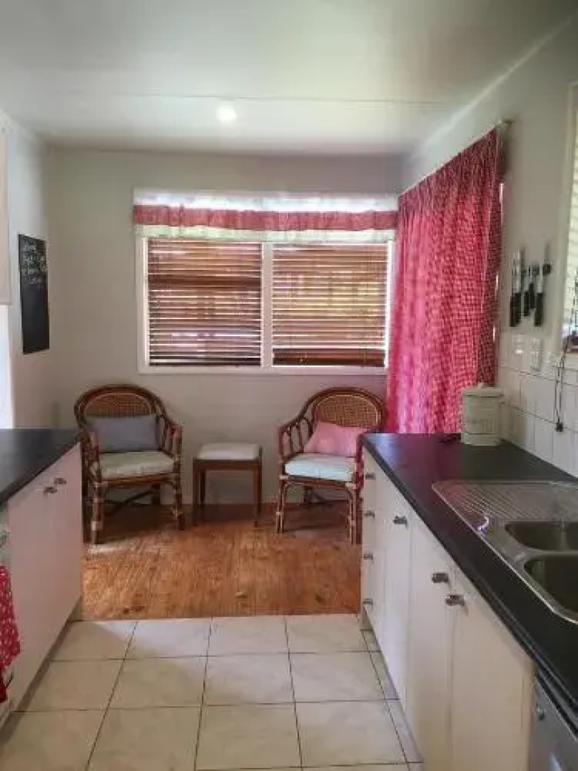 Romantic Rose Cottage