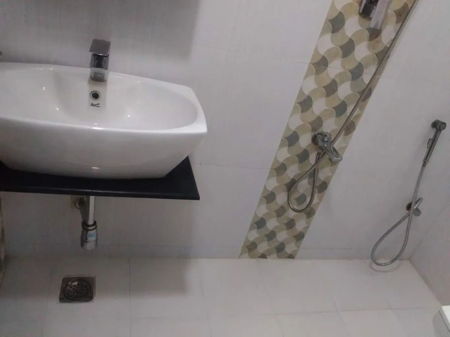Max Classic Serviced Apartment