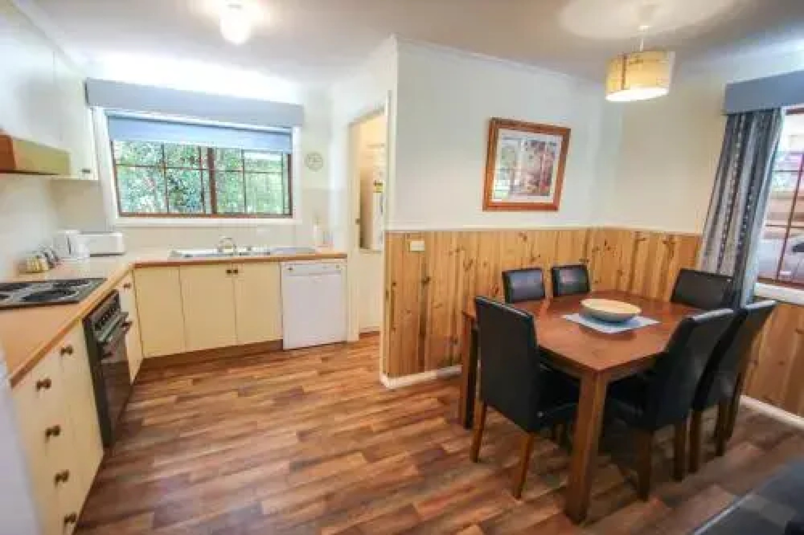 Kookaburra's Nook - pet friendly with pool