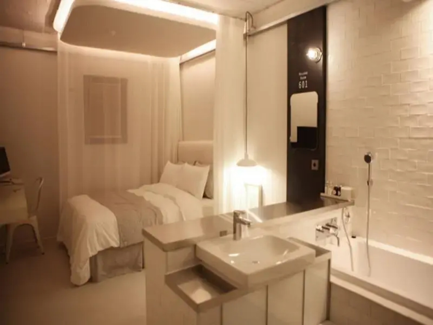 August Boutique Hotel