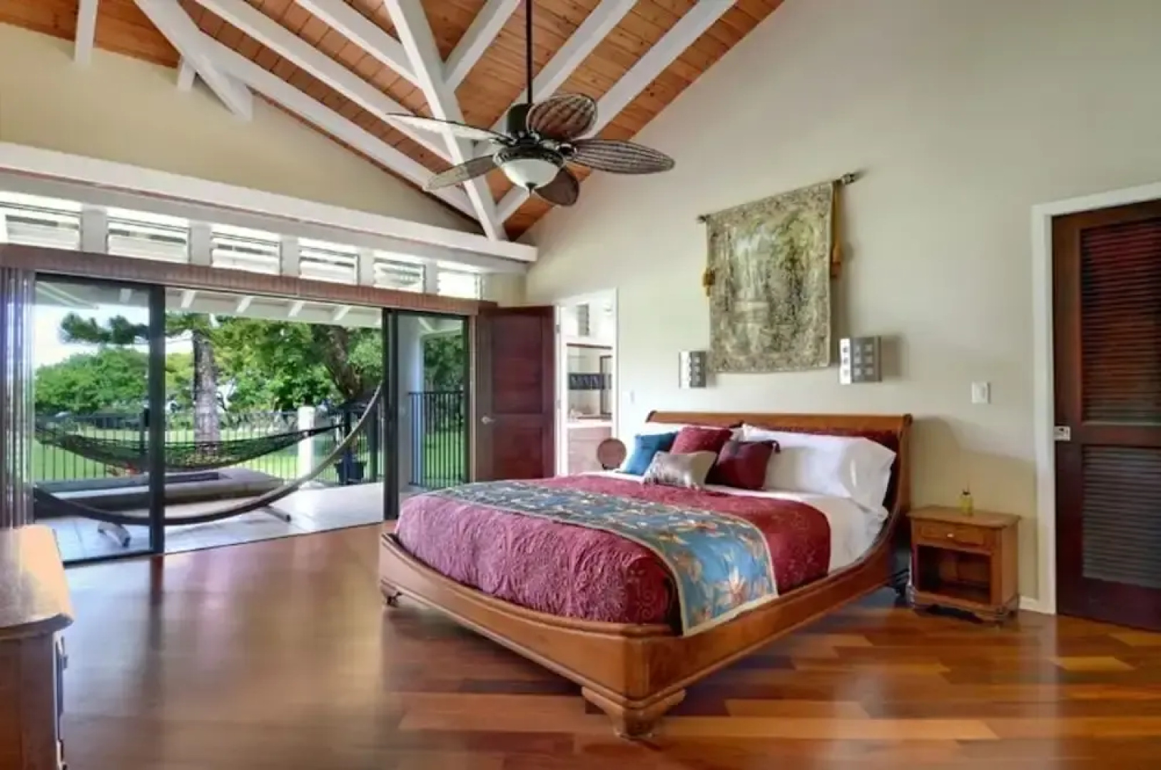 Rate Elegant Home With hot tub and Pool on Makai Golf Course