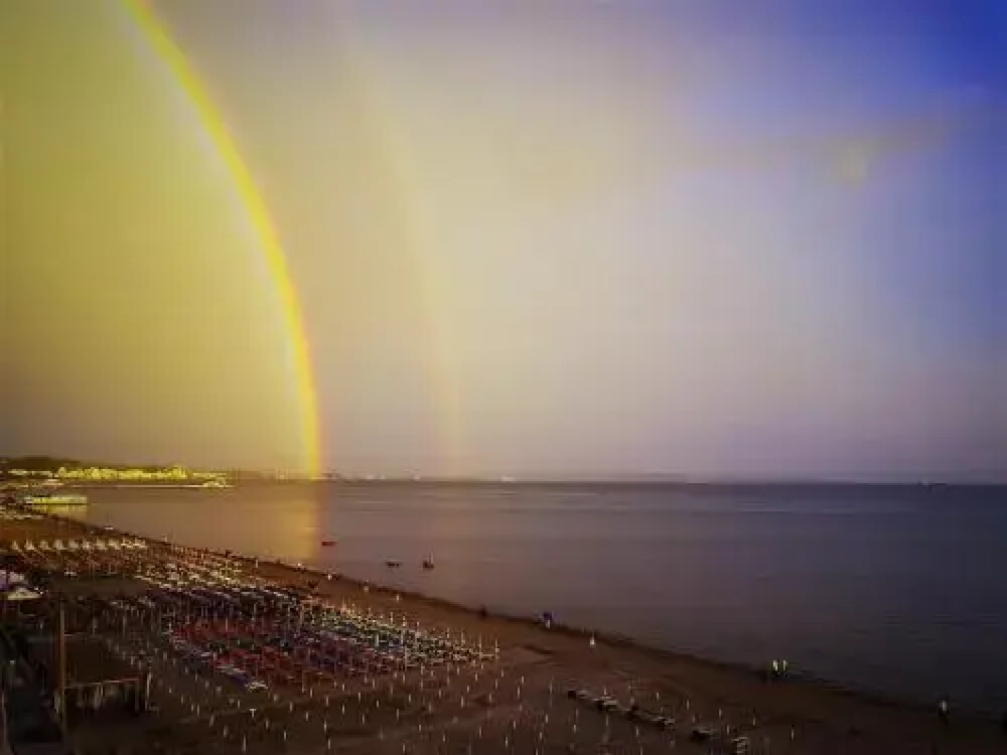 Vila One Beach Hotel