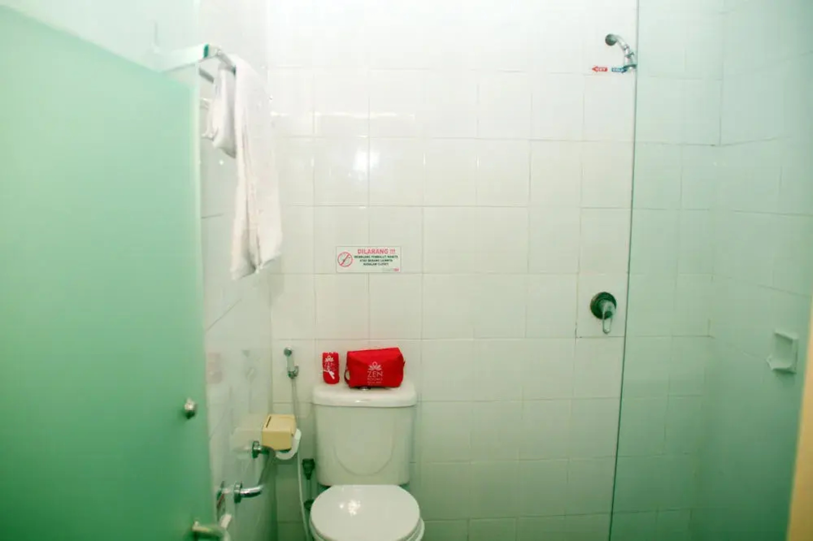 ZEN Rooms Sedati Juanda