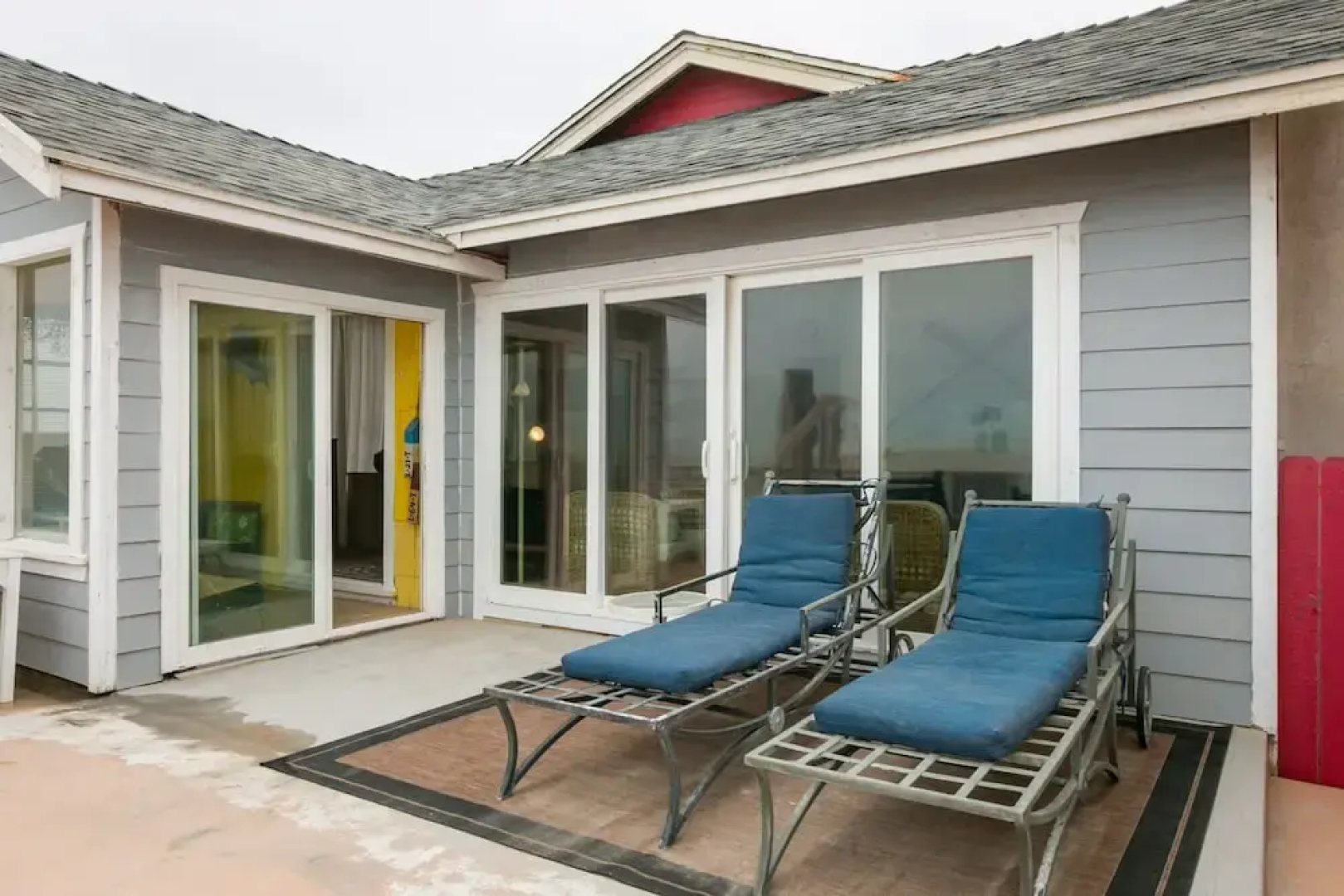 2025 Ocean Drive House - 3 Br home by RedAwning