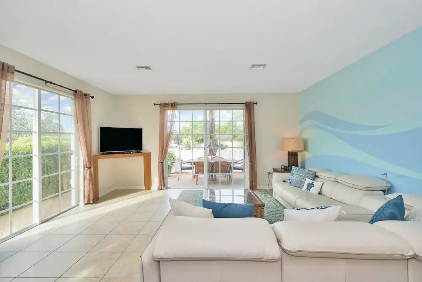 Affinity Santa Barbara - New Gated Townhome, Pool, Hot Tub