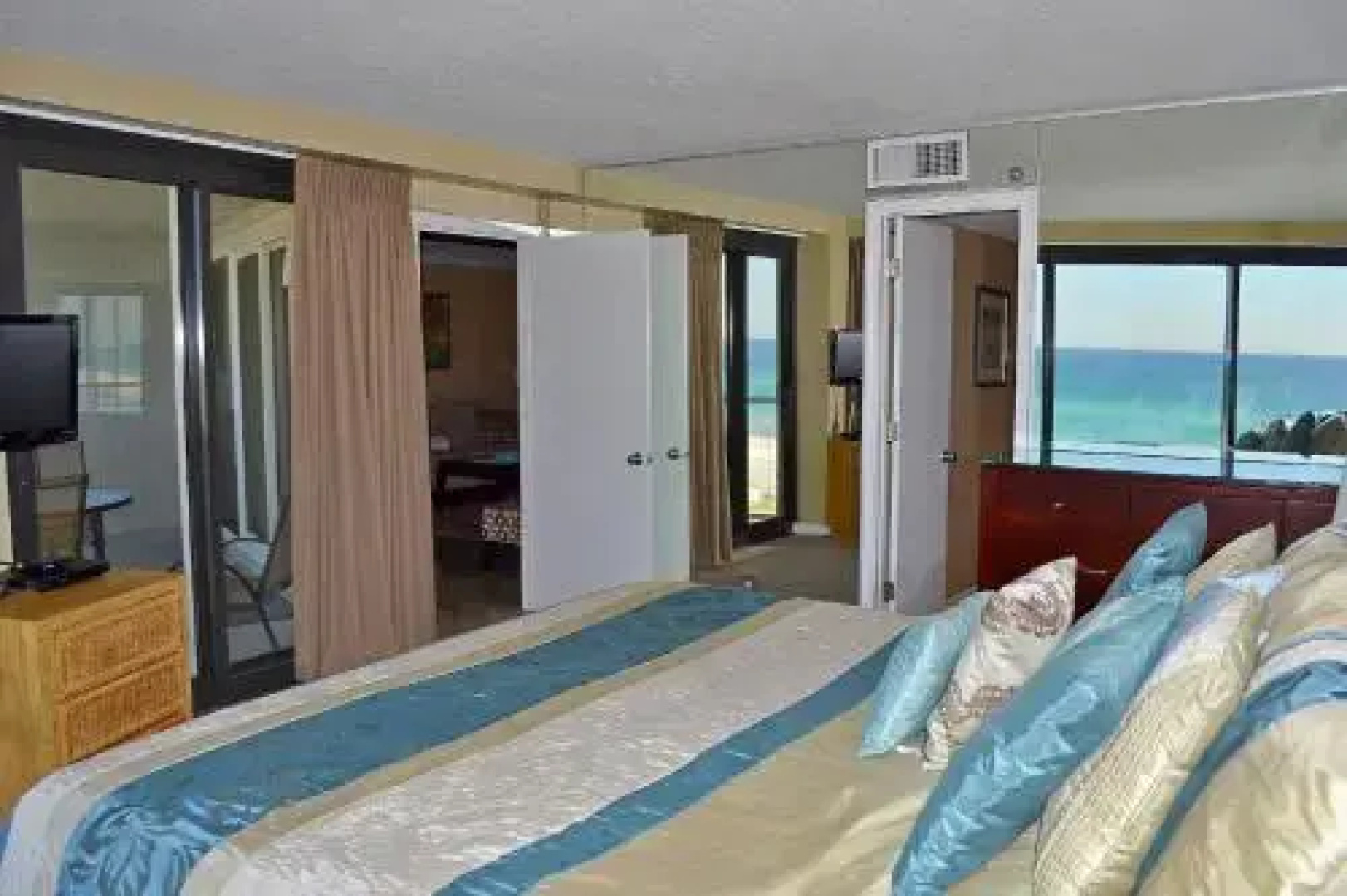 Beachside II 4252