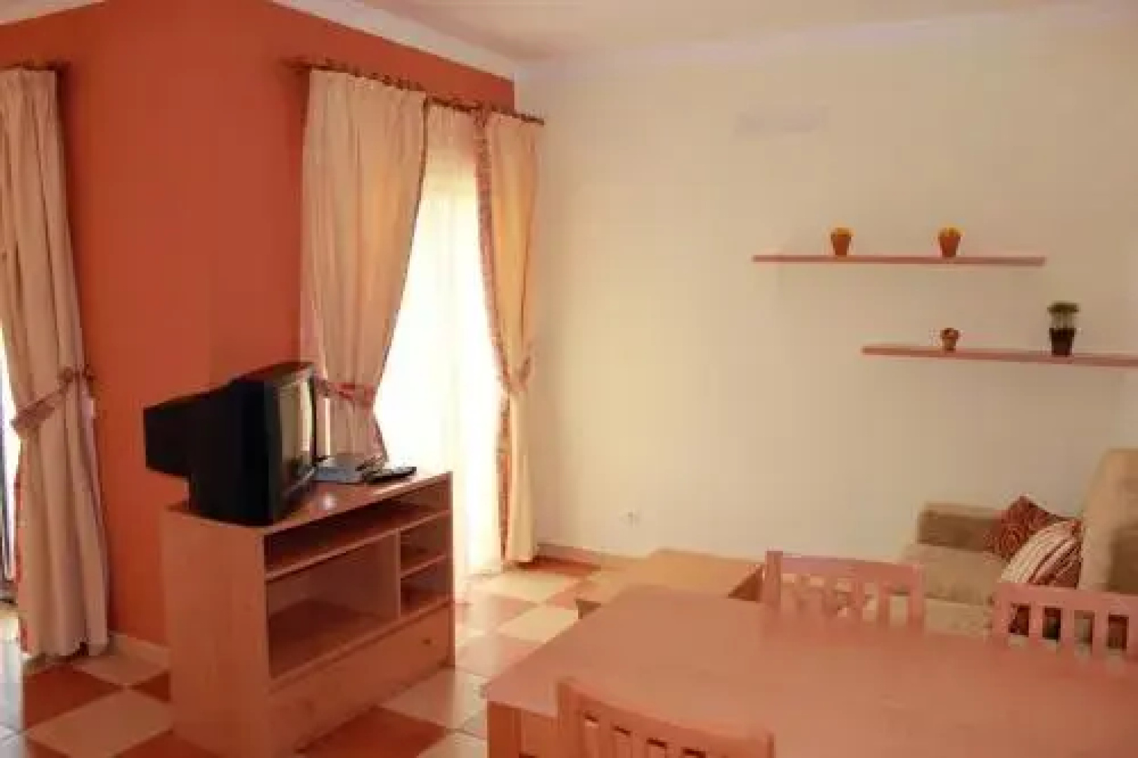 Estudios Montinhos Da Luz