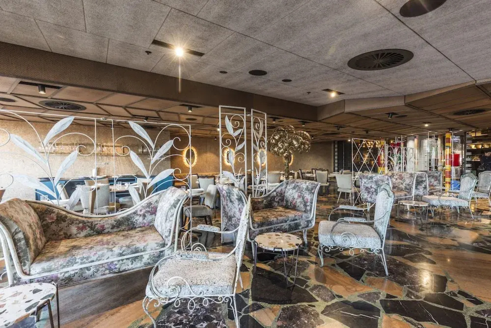 Sun-Filled 8 Star Nishi Apt A Walk To ANU