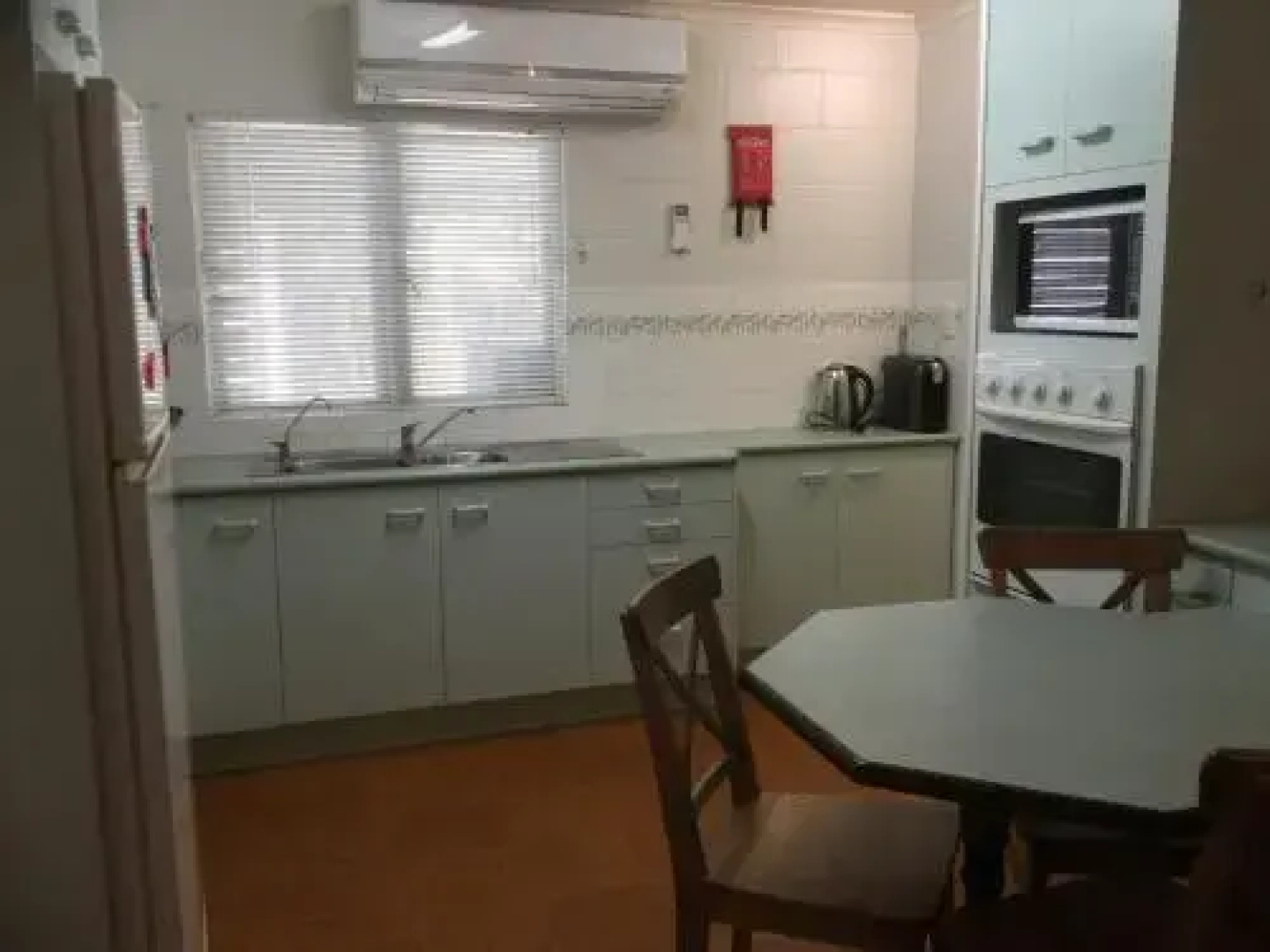 Pet Friendly home walking distance to Surf Beach - North St, Woorim