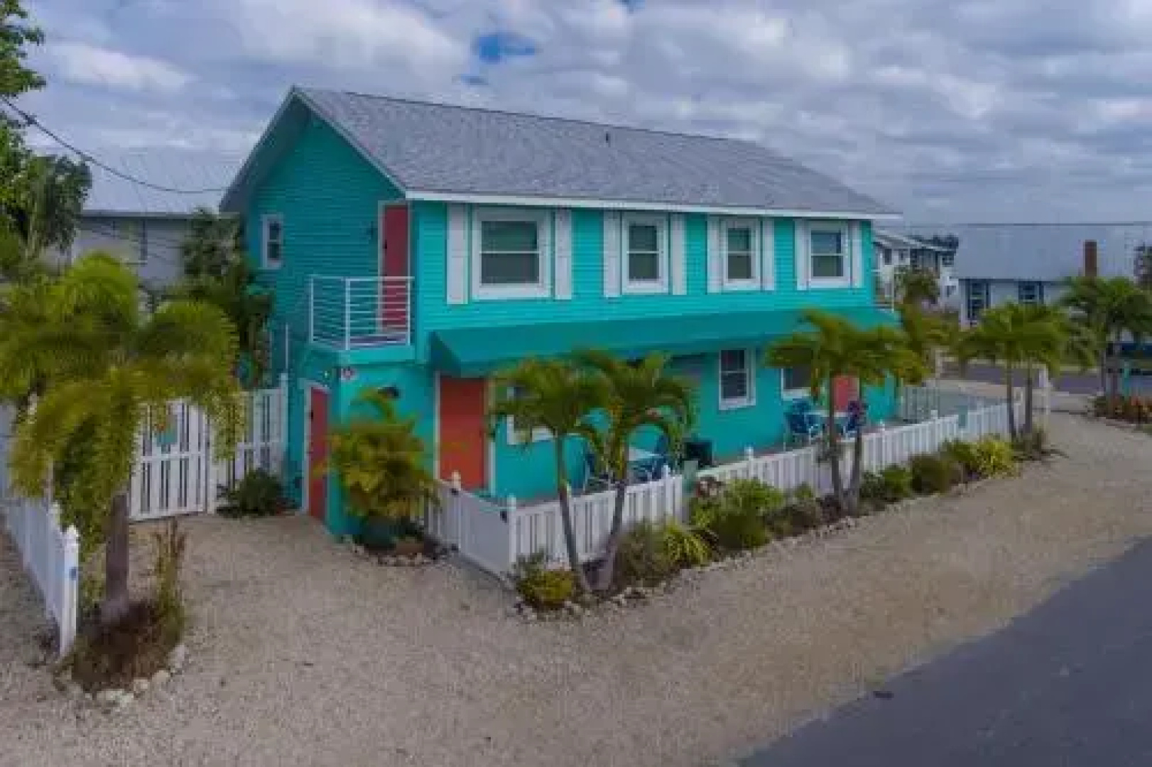 Bay View Inn 101-308 2nd St