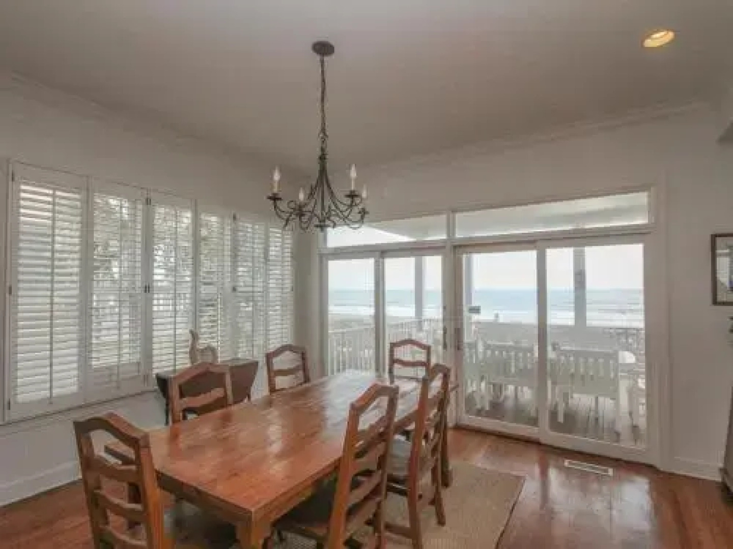 Ocean Boulevard 802 by RedAwning