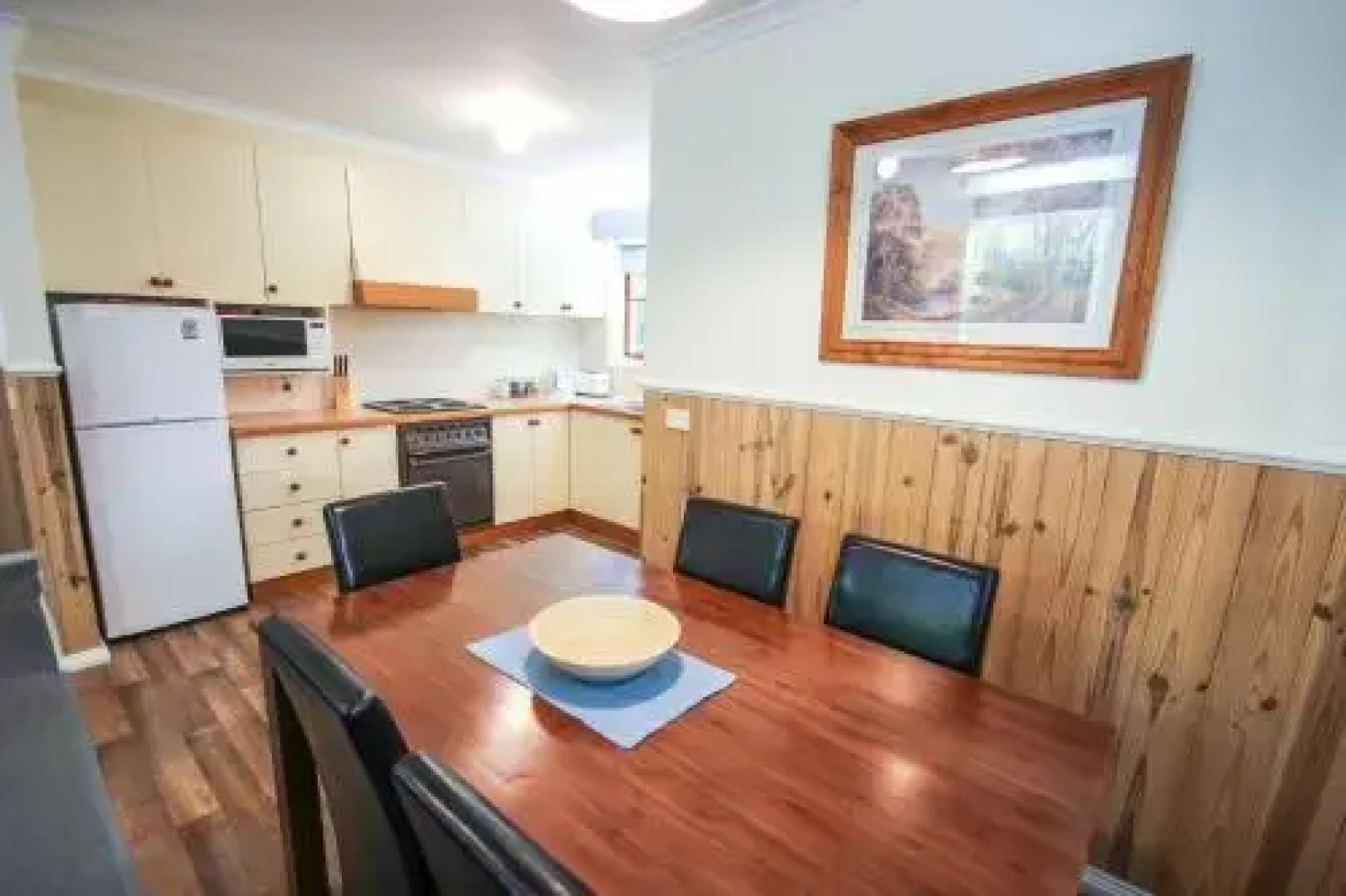 Kookaburra's Nook - pet friendly with pool