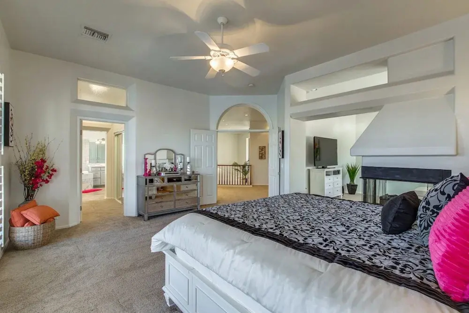 Freeport - 4 Br home by RedAwning