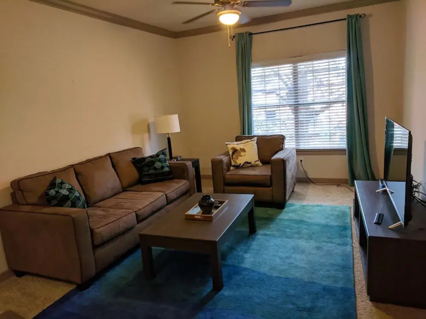 Midtown 240 By Homecomfortstay