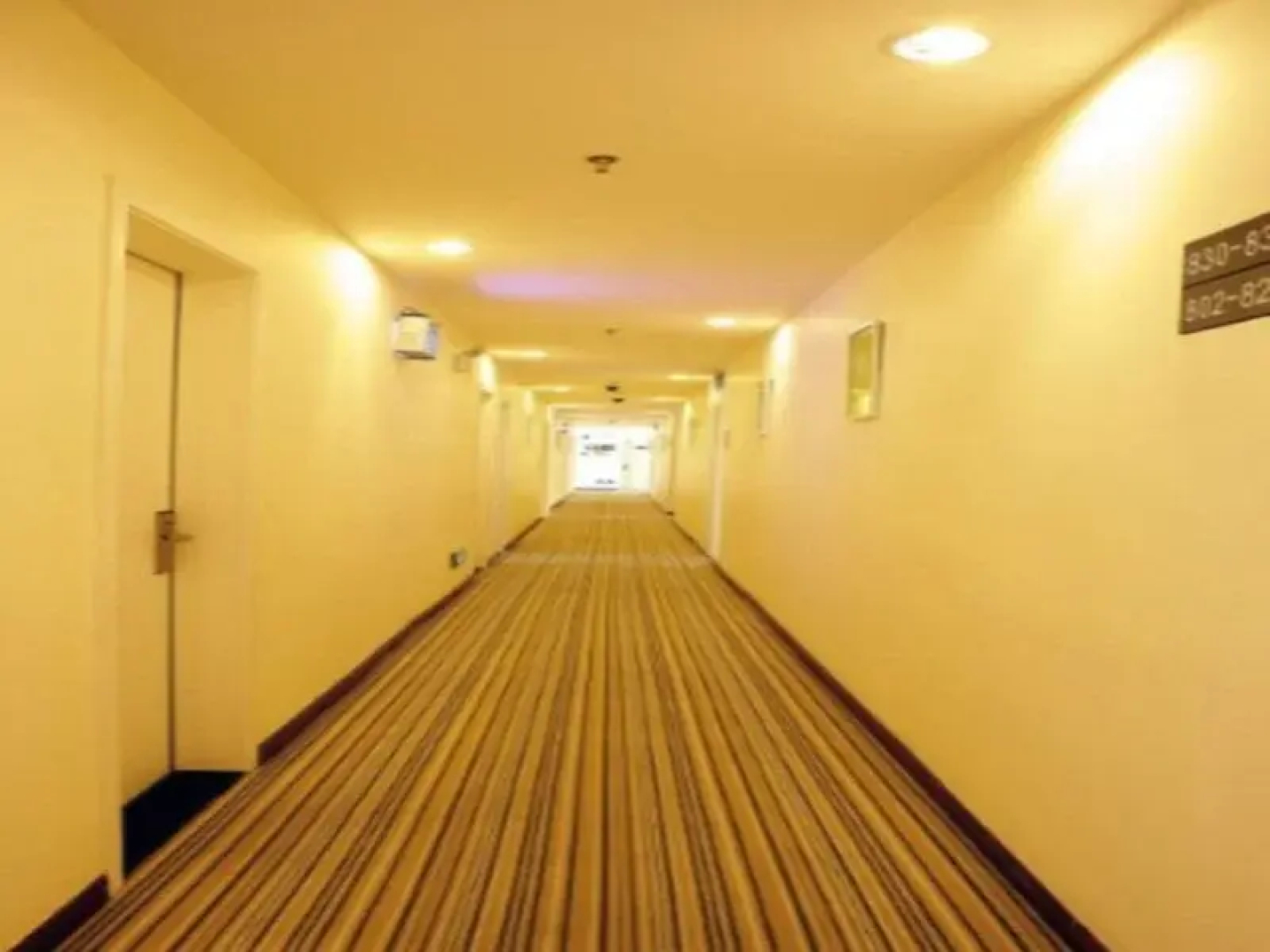 Wujiaqu Lirun Hotel