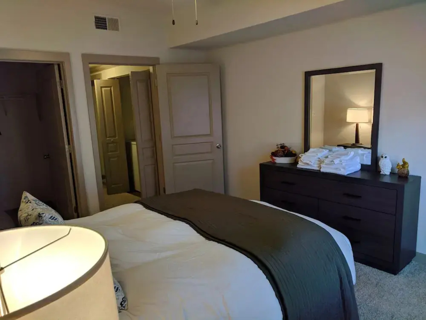 Midtown 240 By Homecomfortstay