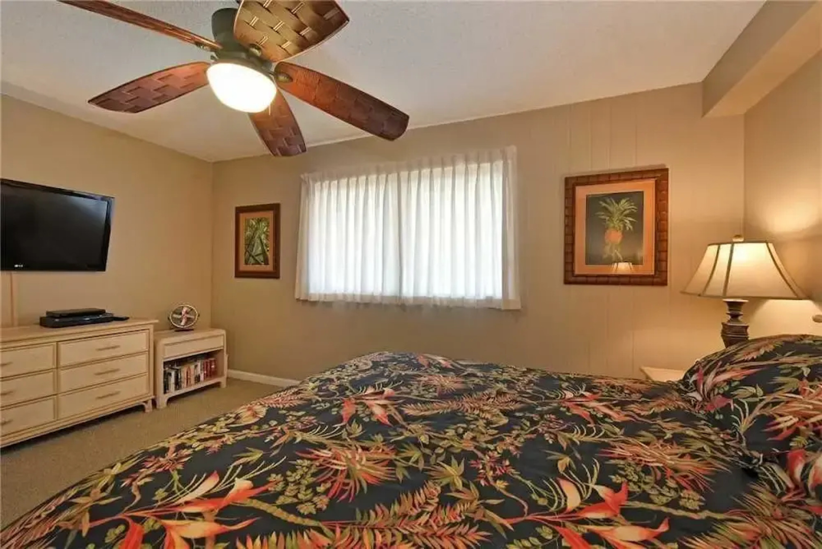 Valley Isle 509 by RedAwning