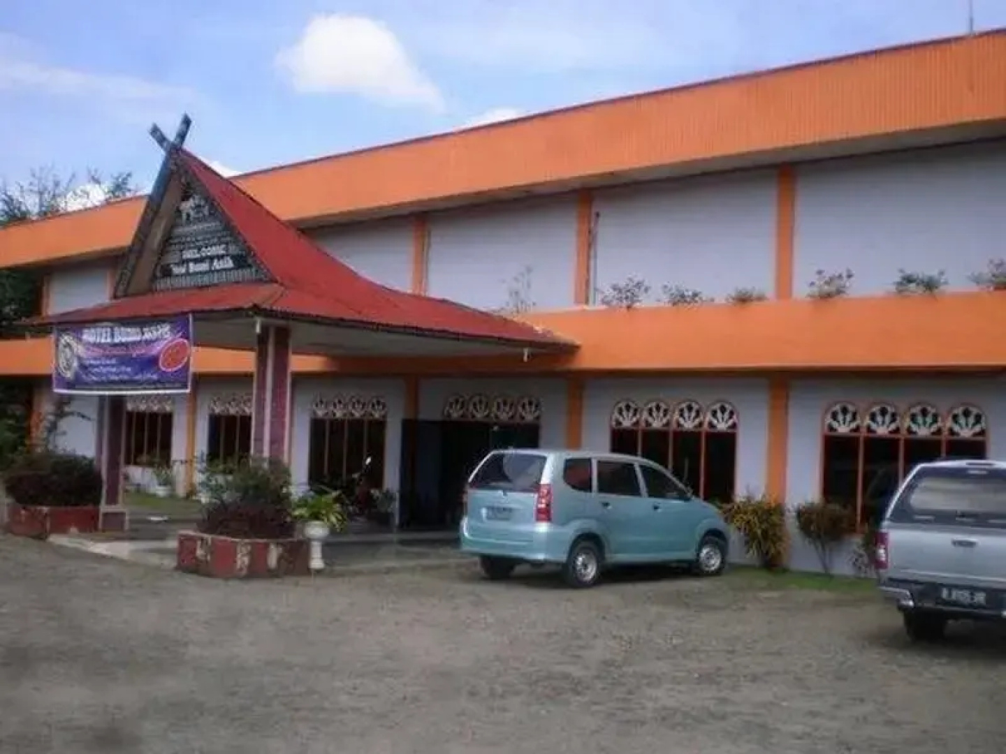 Pia Hotel