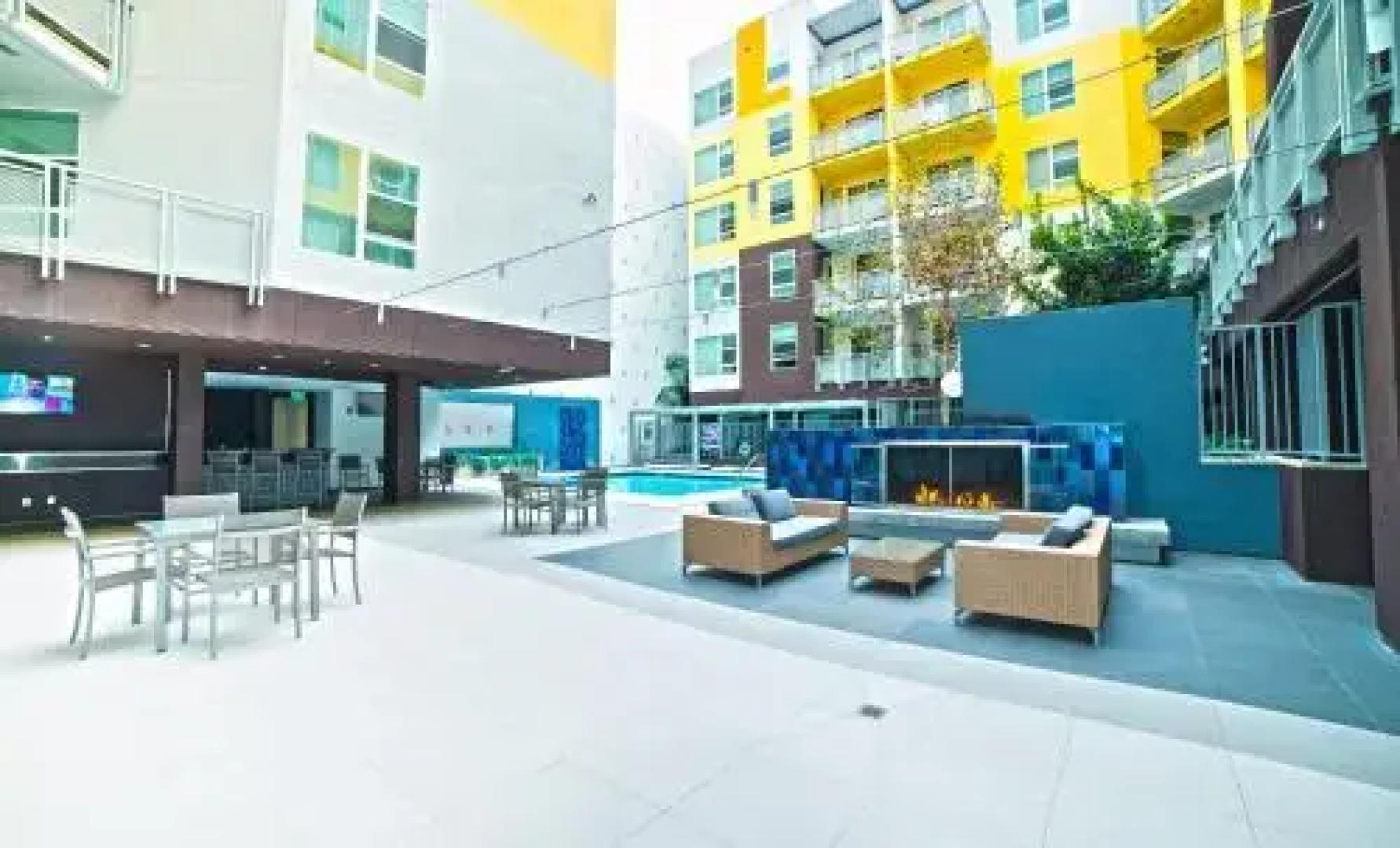 Fountain Suites