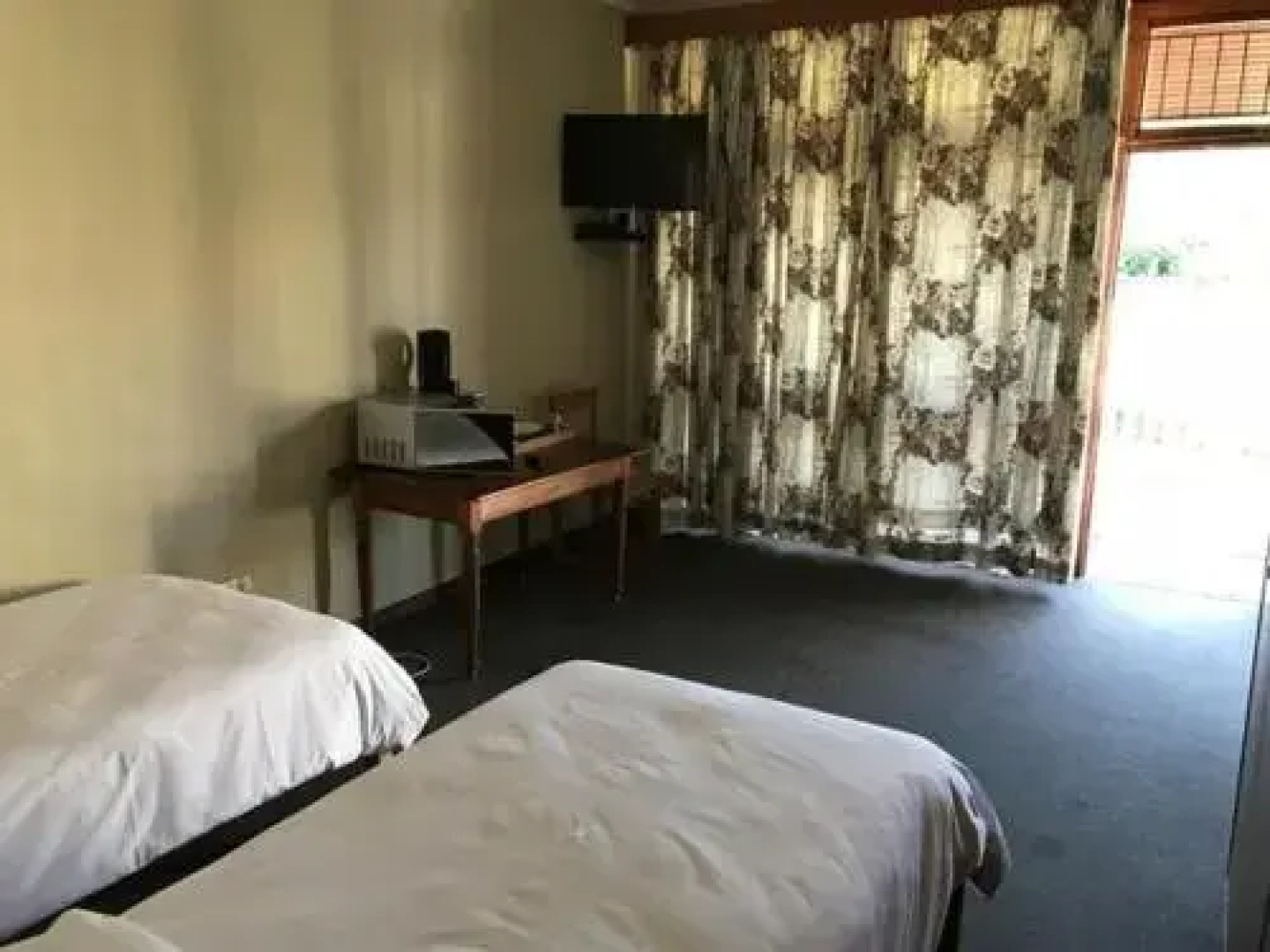 Step Aside Accommodation and Conference Centre