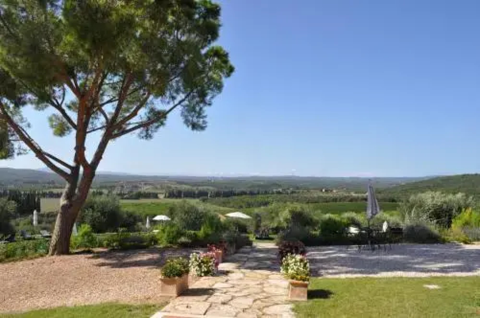 Tenuta Poggetti E Santa Laura