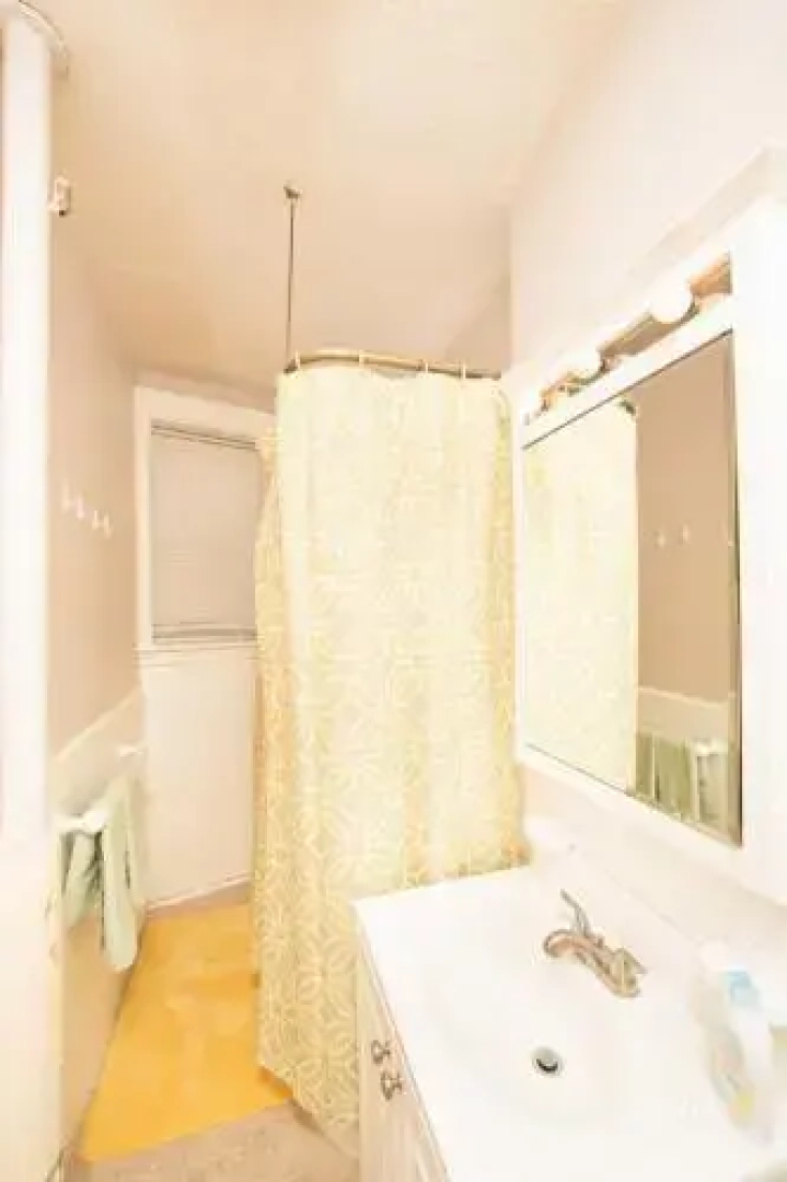 Longwood Medical one bed
