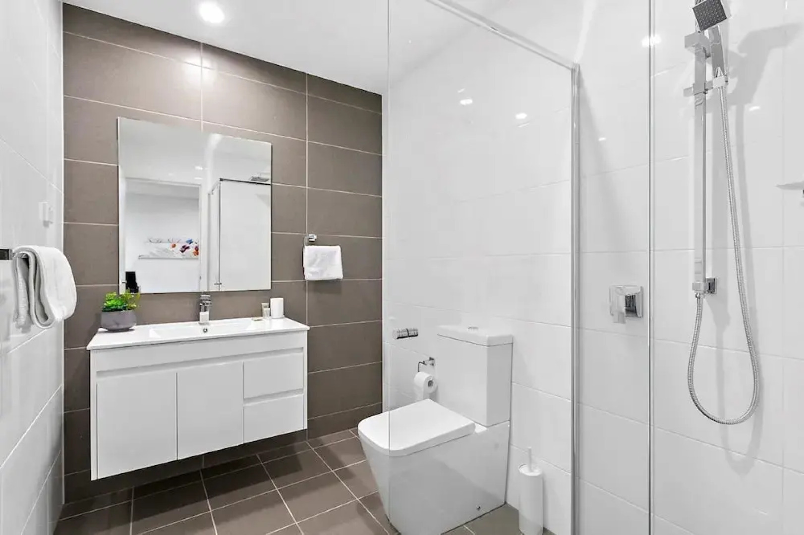 Wollongong CBD Ocean View Apartment